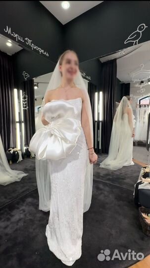 Свадебное платте 44
