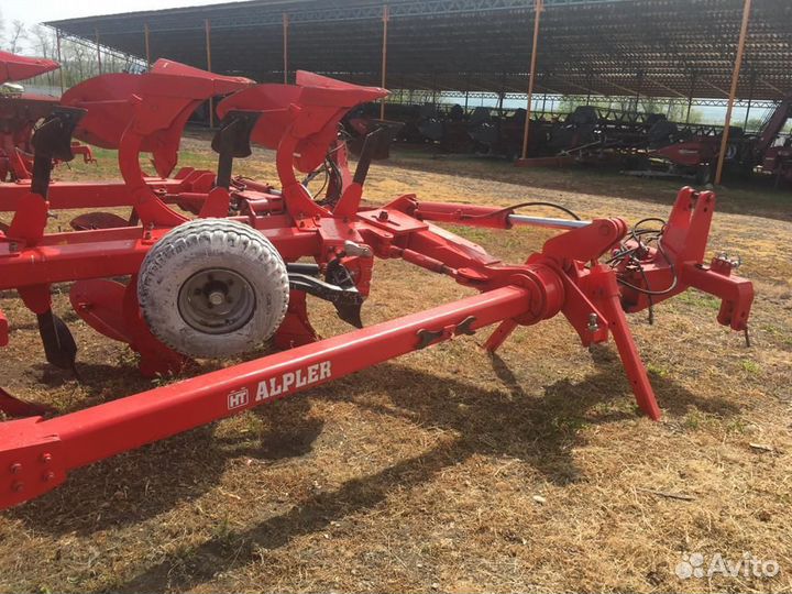 Плуг оборотный alpler