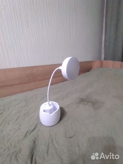 Лампа настольная