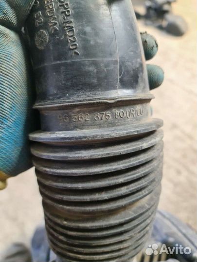 Патрубок воздушного фильтра peugeot 308 пежо 308