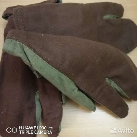 Рукавицы солдатские, меховые трехпалые