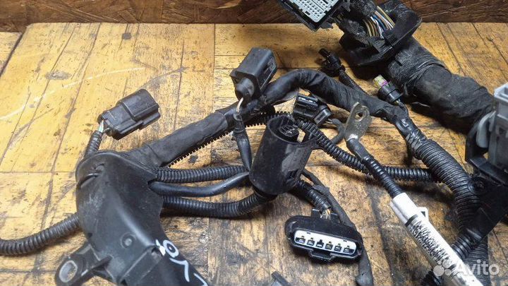 Проводка (коса) моторная Volvo V40 2019