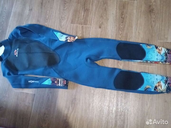 Гидрокостюм