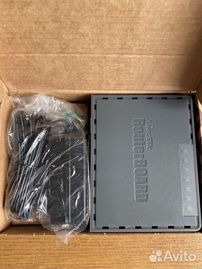 Маршрутизатор MikroTik hEX S (RB760iGS)