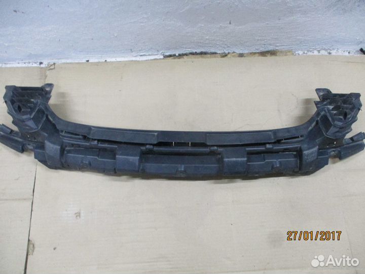 Усилитель переднего бампера верхний Форд Фокус 2