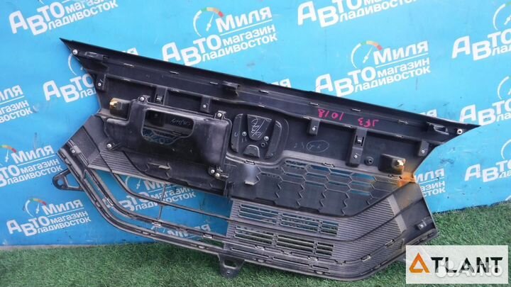 Решетка радиатора honda N-BOX