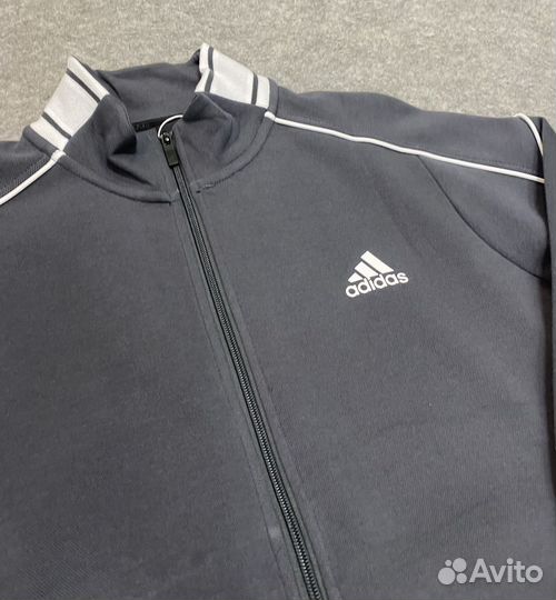 Спортивный костюм adidas