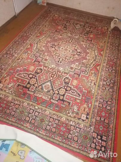 Ковер шерстяной натуральный. 2 на 3 метра