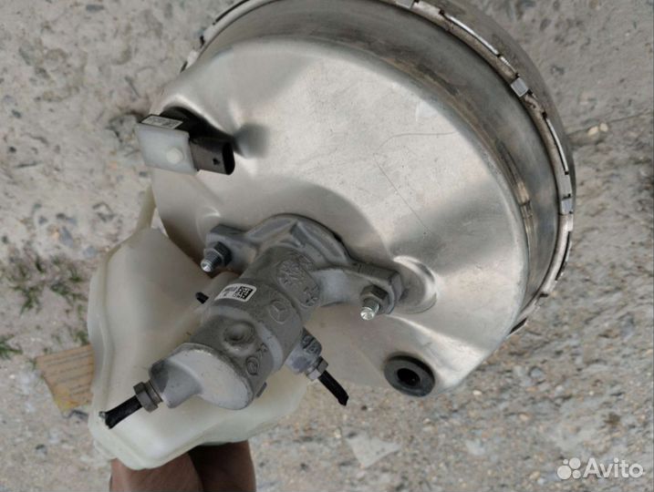 Вакуумный усилитель тормозов Mercedes-Benz E-Class