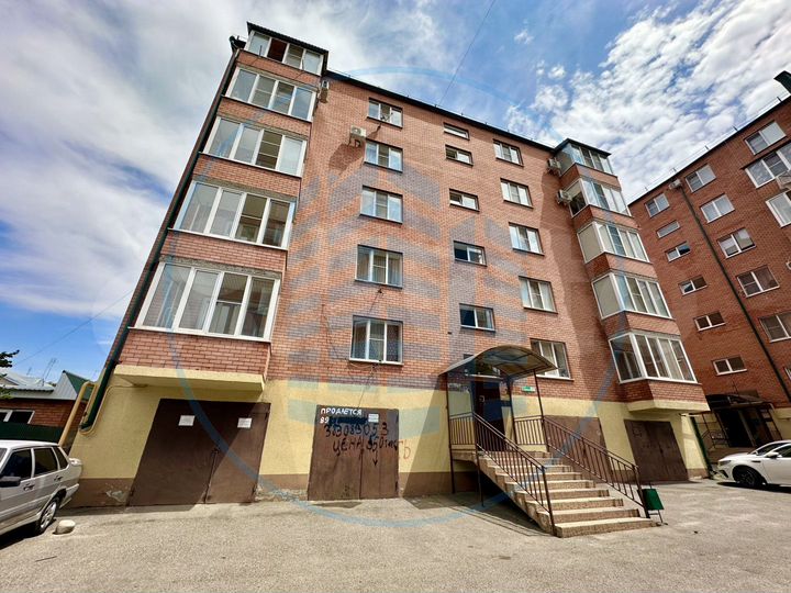 1-к. квартира, 43,6 м², 2/5 эт.