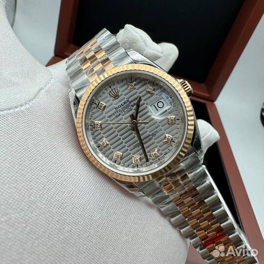 Красивые женские часы Rolex Datejust