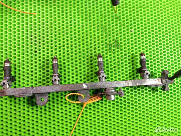 Форсунка топливная Infiniti Qx56