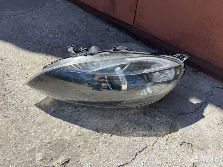 Фара левая оригинал всборе volvo V 40 ксенон