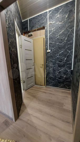 Комната 17 м² в 6-к., 1/4 эт.