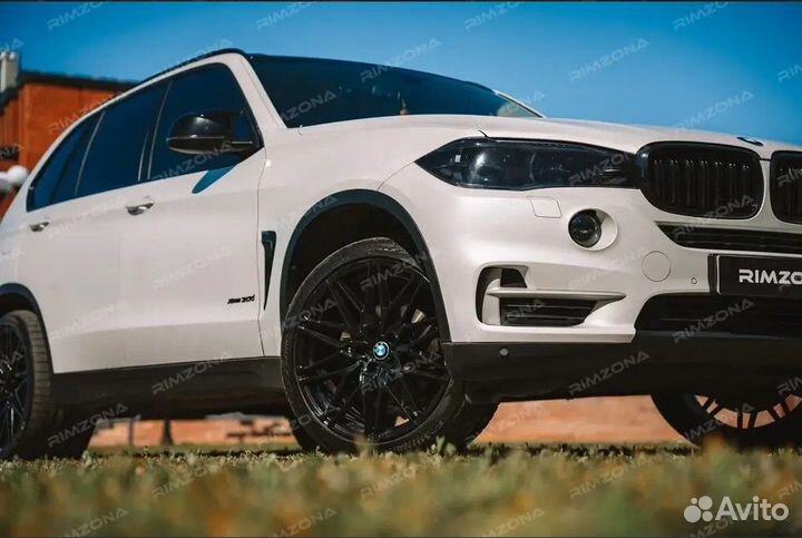 Литые диски на BMW X5 R21. Новые диски 818 Style