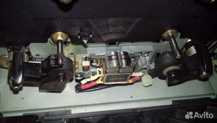 Дэка Yamaha KX-690 с кассетами