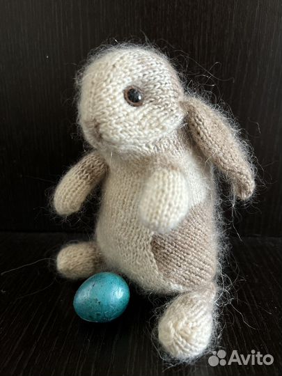 Вязаные игрушки зайка