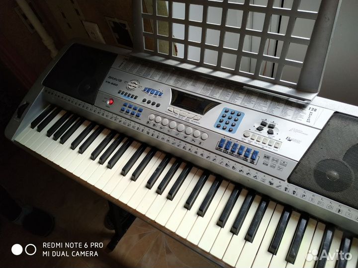 Синтезатор Bravis