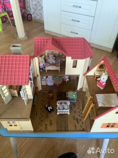 Silvanian families Домик, мебель и зверюшки