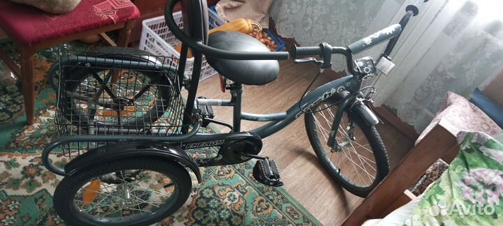 Детский трехколесный велосипед новый