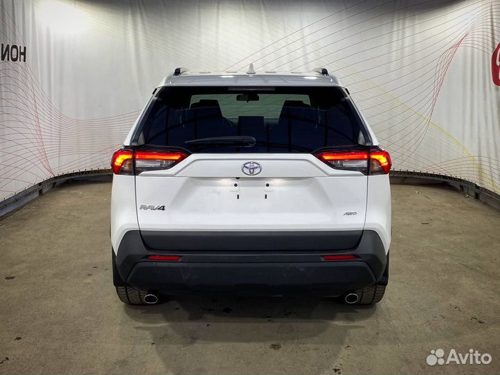 Toyota RAV4, 2021
