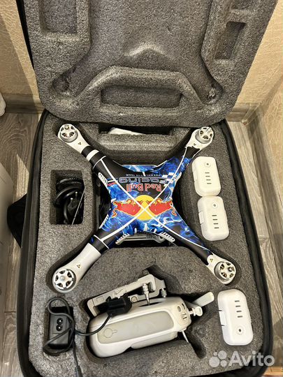 Квадрокоптер dji phantom 3 pro