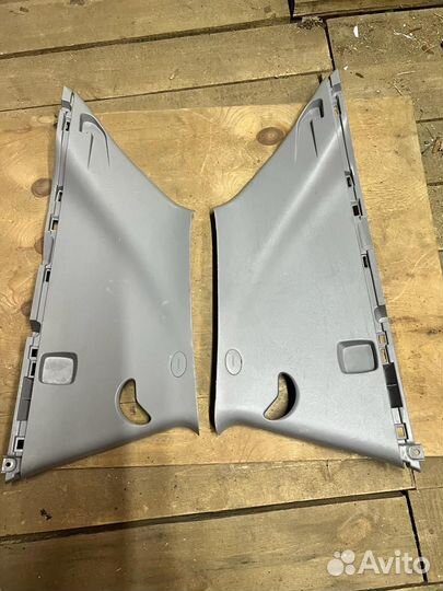 Kia Sportage 3 обшивка задней стойки