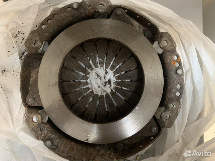 Диск сцепления с Корзиной на Nissan Note 1.4мт