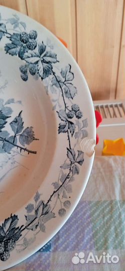 Антикварная тарелка villeroy Boch, серия ежевика