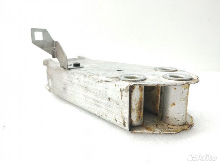 Кронштейн усилителя бампера передний правый Bmw