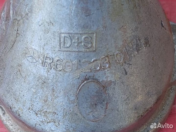 Корпус термостата Mercedes-Benz W124