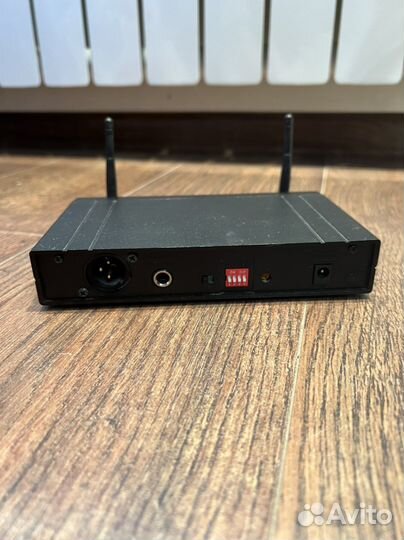 Радиосистема микрофон invotone uf-16a