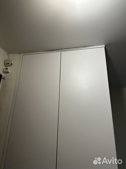 Шкаф белый распашной б/у