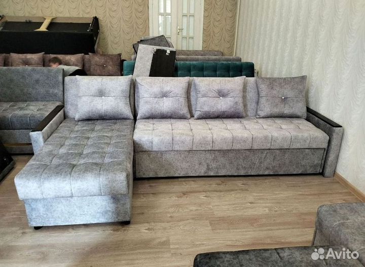 Угловой диван раскладной в наличии не б/у