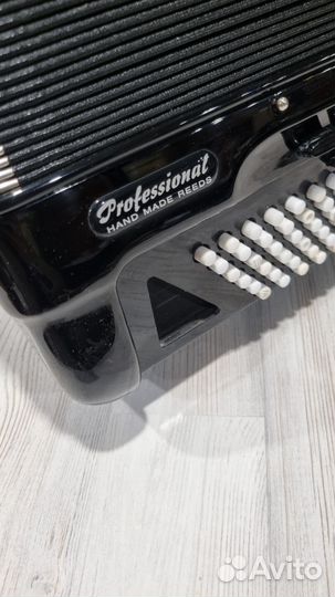 Готово-выборный Аккордеон Fisitalia с Цельн Басом