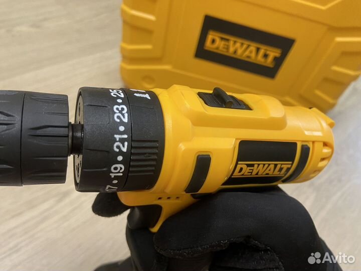 Шуруповерт dewalt