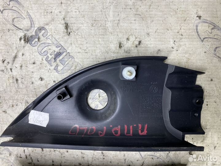 Крышка зеркала volkswagen poloседан 2019