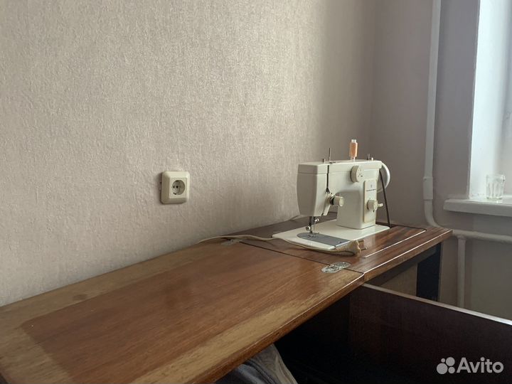 Швейная машина Чайка 132м