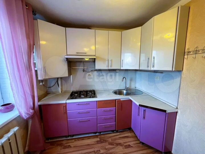 3-к. квартира, 53 м², 3/5 эт.