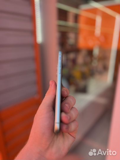 iPhone 11 64 green
