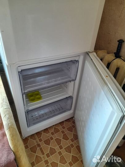 Холодильник на запчасти