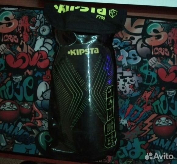 Футбольные щитки