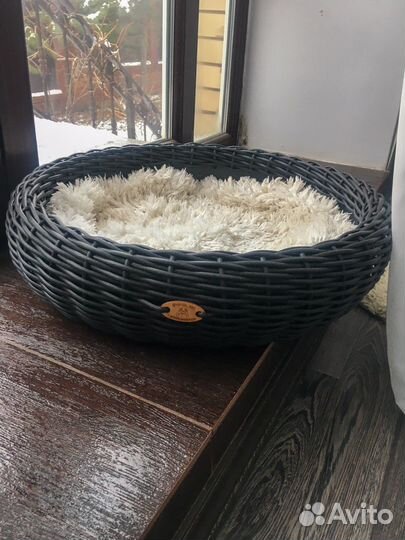 Лежанка для собак и кошек