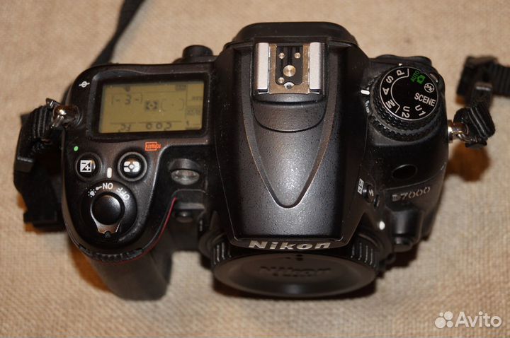 Nikon D7000 body 23600 кадров