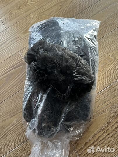 Шапочки одноразовые около 90 шт