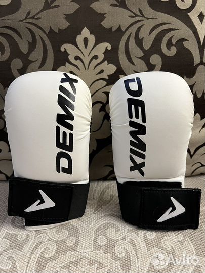 Накладки для карате demix, белый, размер m