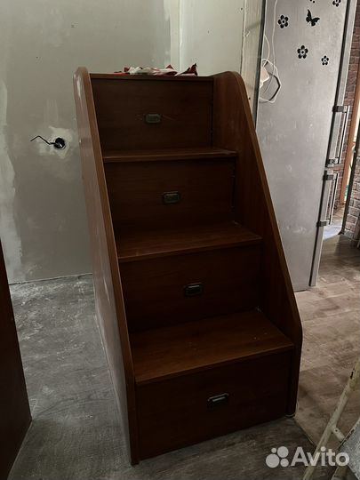 Шкаф лестница