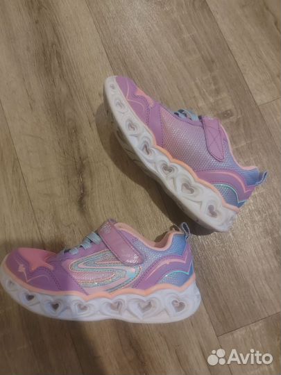 Кроссовки для девочки