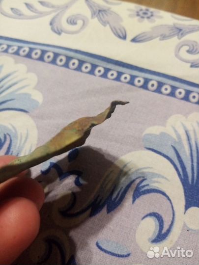 Старинная женская пряжка - бляха, копанина