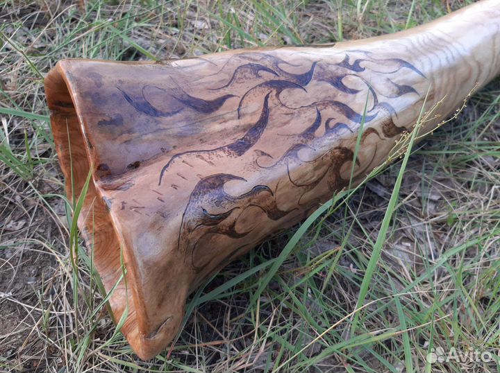 Диджериду из ясеня с огнём